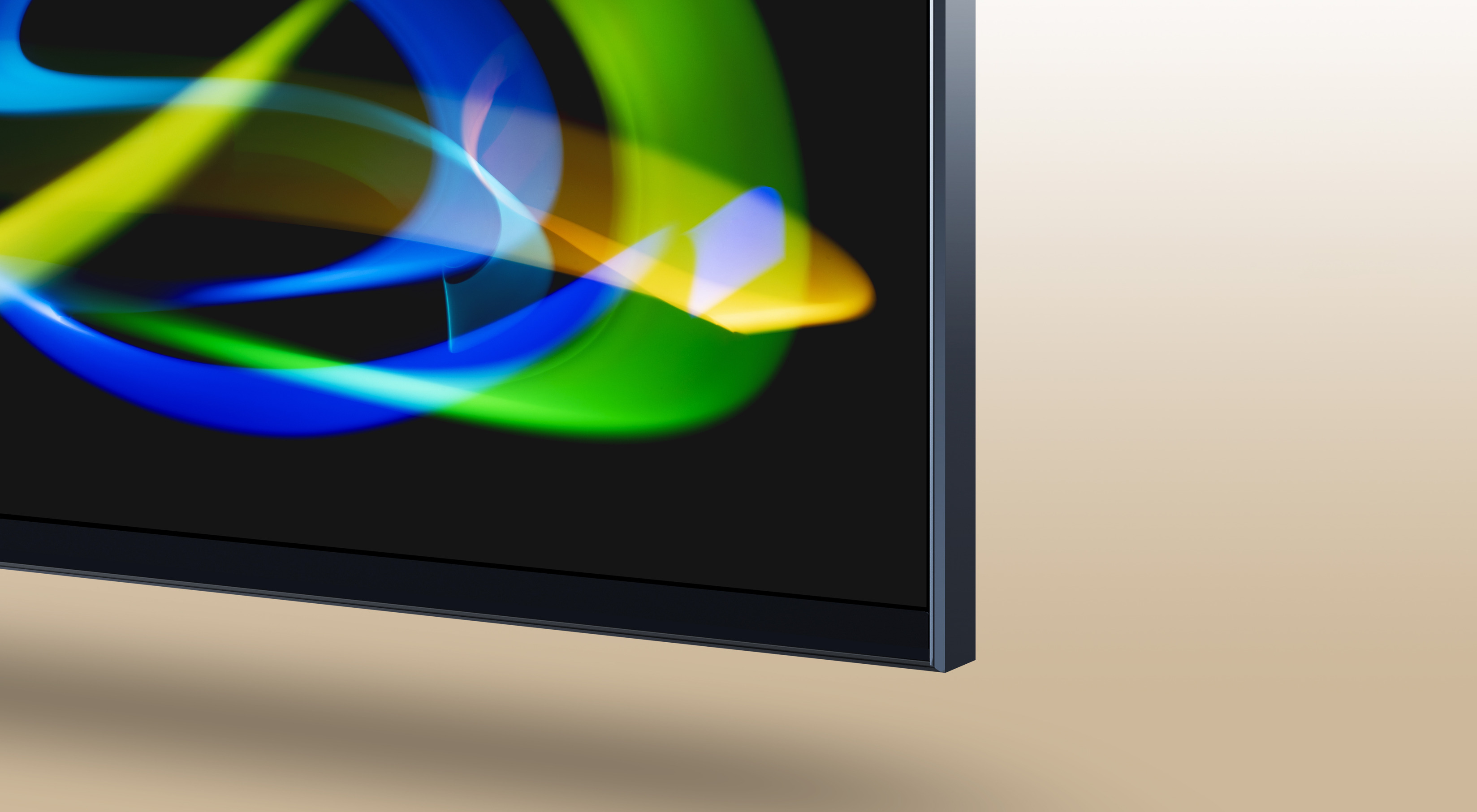 Bezel-free